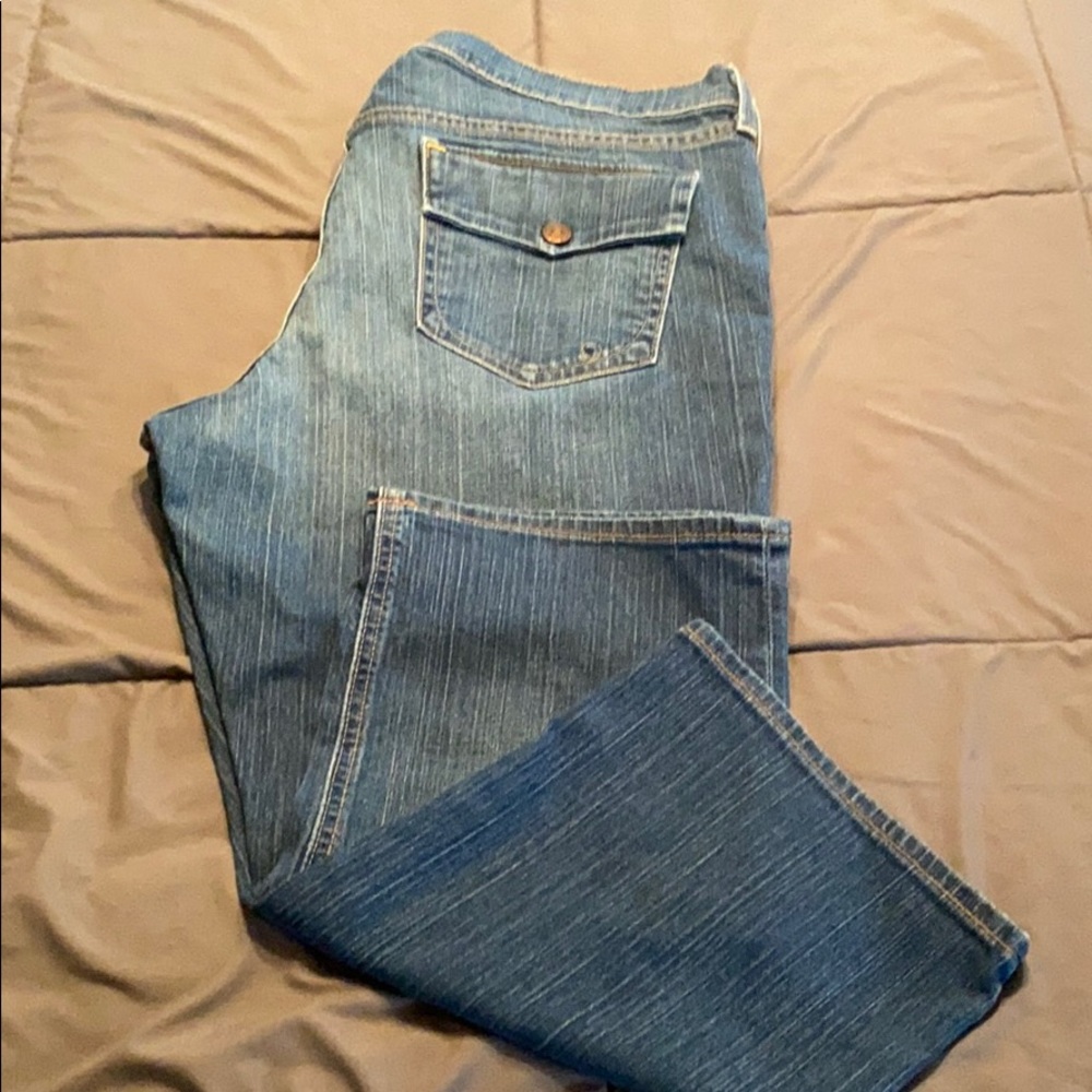 Capris - Picture 2 of 6